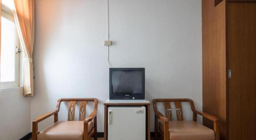 Muangphol Mansion 3* Бангкок