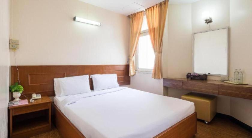 Muangphol Mansion 3*