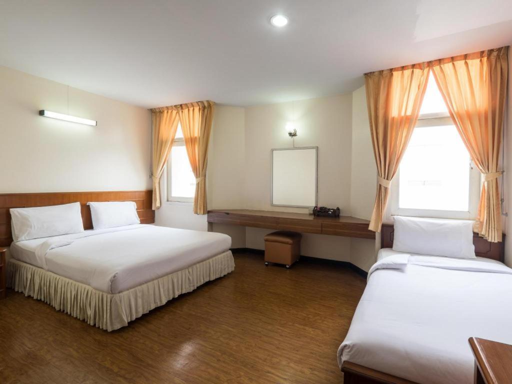 โรงแรม เมืองพล แมนชั่น 3*