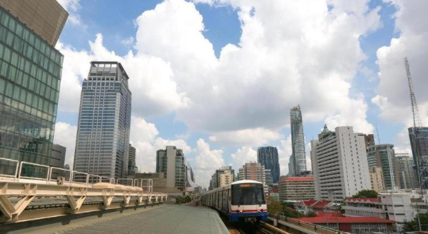 โรงแรม เมืองพล แมนชั่น 3*